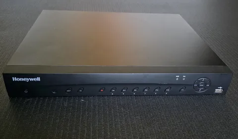 Honeywell HEN16184 16‑Channel 8 TB PoE NVR – Pre‑Owned, Fully Functional 