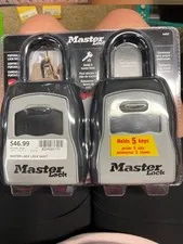 NEW-MASTER LOCK 5400T PORTABLE LOCK BOX (ECP021171)