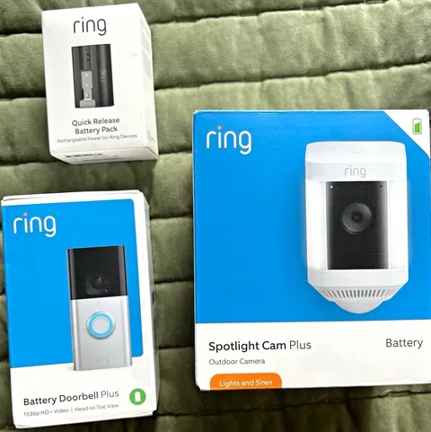 RING BUNDLE: Battery Doorbell Plus,Spotlight Plus Outdoor Camera,& Extra Battery