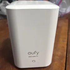 Eufy Security HomeBase 2 T8010 Wi-fi  White with power adapter and cords