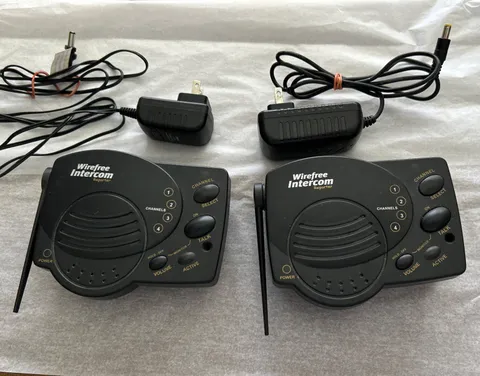 Set of 2 Wireless Intercom Reporter Portable Intercoms