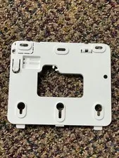 QOLSYS iQ4 Back mounting plate FOR IQP4001, IQP4003, IQP4088 White