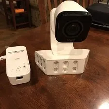 Vivint Outdoor Camera Vs-odc350-wht Pro Gen 2 & VS-ODL100-WHT+ Spotlight