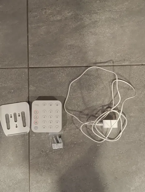 Ring Alarm Keypad 2nd Gen 5AT2S7 White - Open Box - NO CHARGER