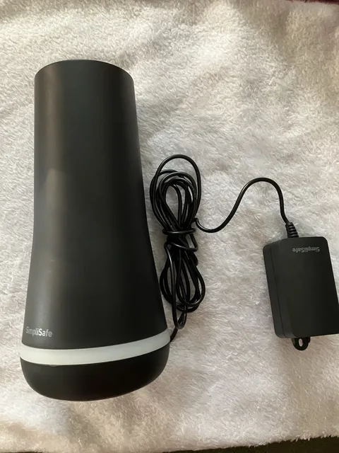 SimpliSafe Black Base Station Gen 3 W/ Power Cord UNLOCKED