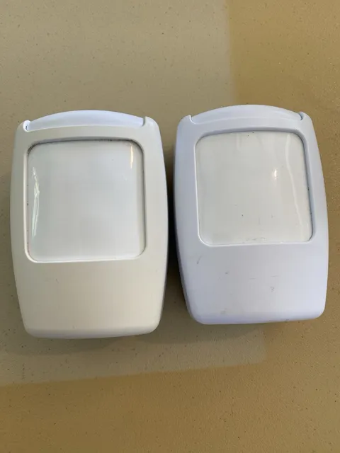 Set Of 2 Used Honeywell 5800PIR-RES Wireless 80Lb Pet Resistant Motion Sensors