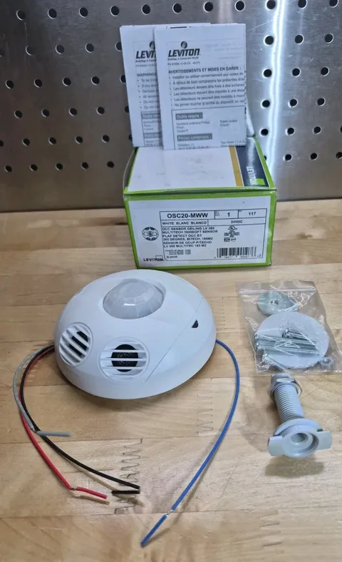 Leviton OSC20-MWW MULTITECH 2000sqft Ceiling SENSOR New In Box