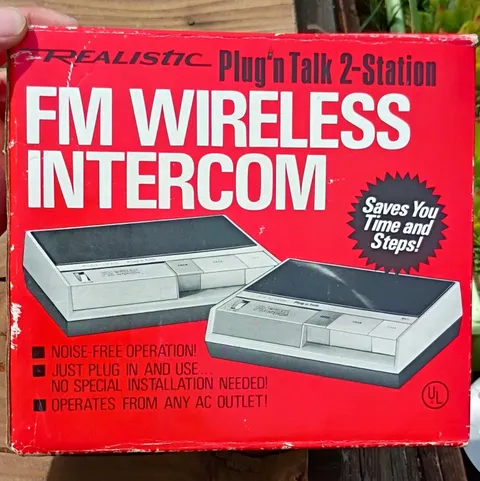 Realistic Plug'n Talk 2-Station FM Wireless Audio Intercom Indoor 43-212