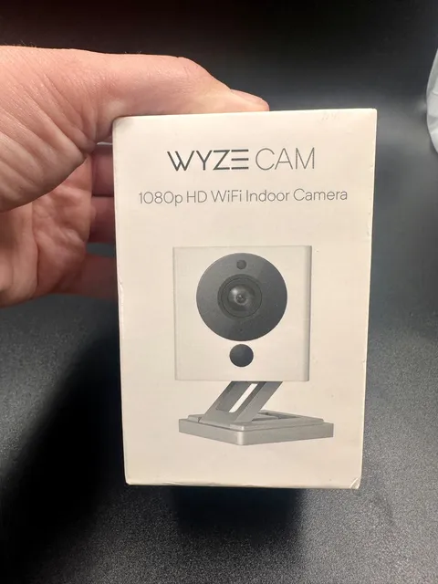 Wyze Cam WYZEC2 Wireless Indoor Smart Home Security Camera 1080p HD WiFi (NEW)