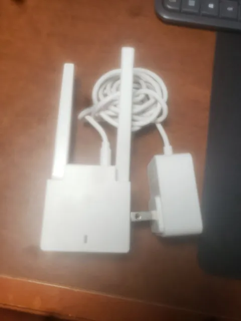 WYZE WVOD81 Base Station Hub for Wyze Cam Outdoor Wireless Security Camera