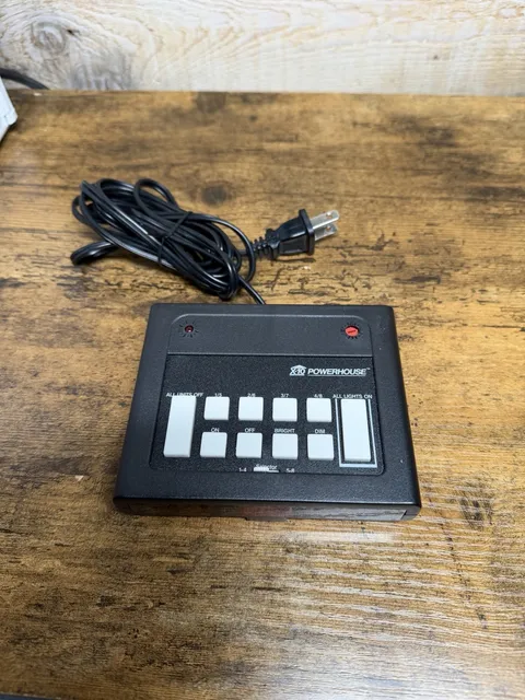 X-10 Powerhouse IR Command Center Model IR543