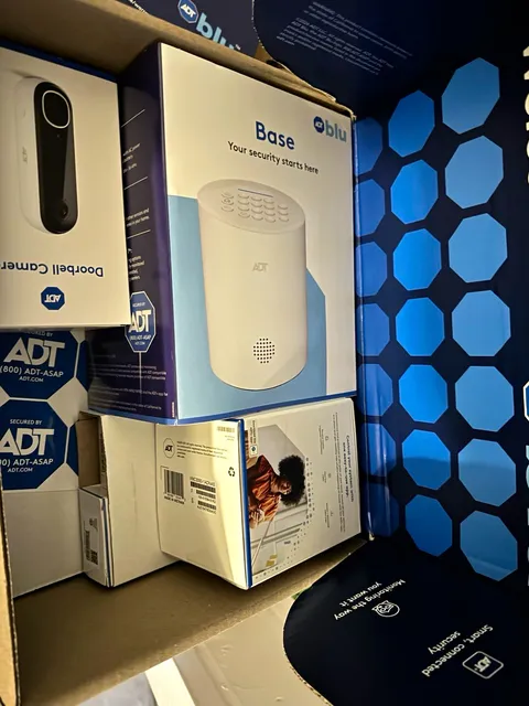 ADT blu Wi-Fi Wireless Security Base w/ Doorbell & Outdoor Camera Kit 1080p