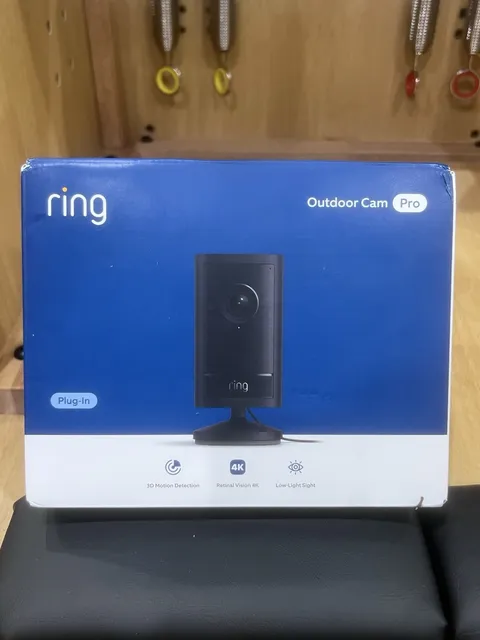 Ring Outdoor Cam Pro Plug-In Retinal 4K Security Camera Black New Release