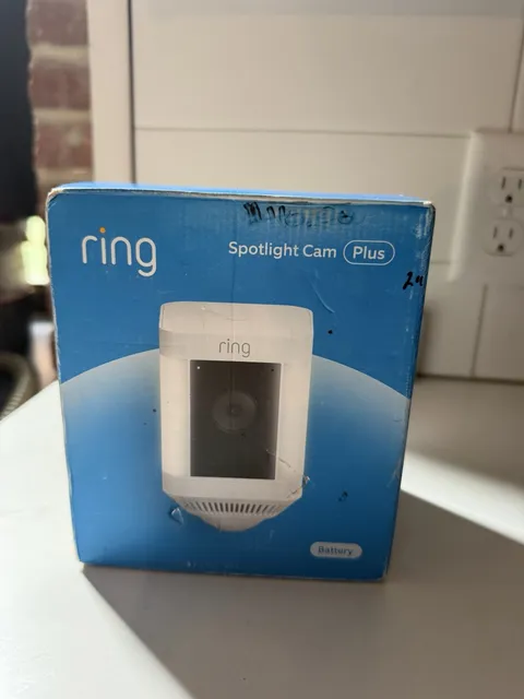 Ring Spotlight Cam Plus, Battery - White