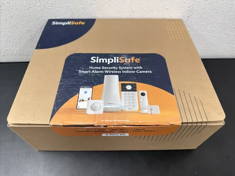SimpliSafe Home Security System Indoor Camera 8 Piece Kit
