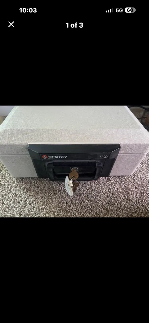 Sentry 1100 Portable Fire Safe Security Box Chest Lockbox With Handle & Key