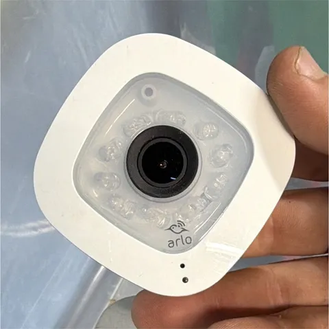 NETGEAR Arlo 1080p Wi-Fi Indoor IP Cameras 2-Pack White Night Vision Audio