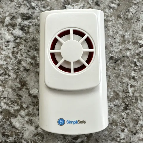 SimpliSafe 105 dB Wireless Siren 1st Gen Home Security Alarm Auxiliary WS1000