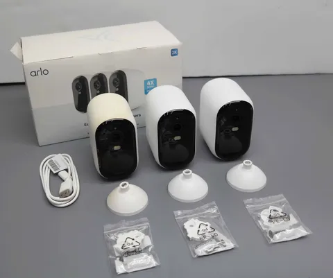 Arlo Essential XL VMC3352 Outdoor Wireless 2K 3 Cameras Set