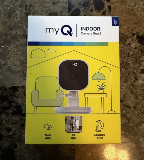 myQ Indoor Camera Gen 2 2K Wi-Fi IP Indoor Cam Night Vision 2-Way USB-C