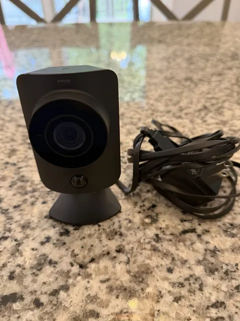 SimpliSafe SimpliCam 1080p Wired Security Camera Black SSCM2)w stand power block