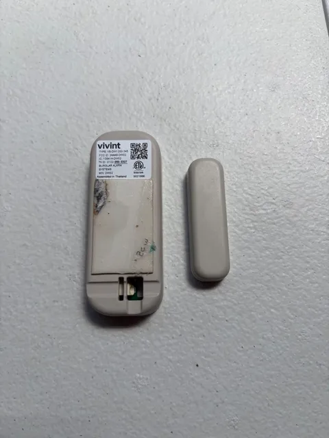Used Vivint Door & Window Sensor (VS-DW1200-345) Free Shipping