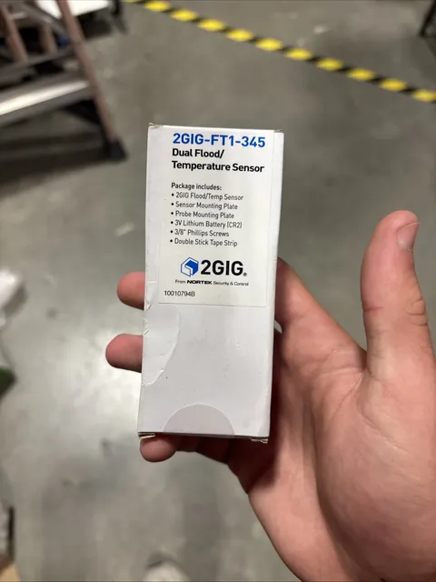 2GIG-FT1-345 Dual Flood/Temperature Sensor