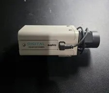 SANYO VCC-6574A CCTV Color Surveillance Camera, Wired 24V, Indoor, Beige