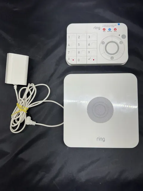 Ring Alarm Base Station US White 4HB1U90EN0 w/ Power Supply + Keypad (No Cord)