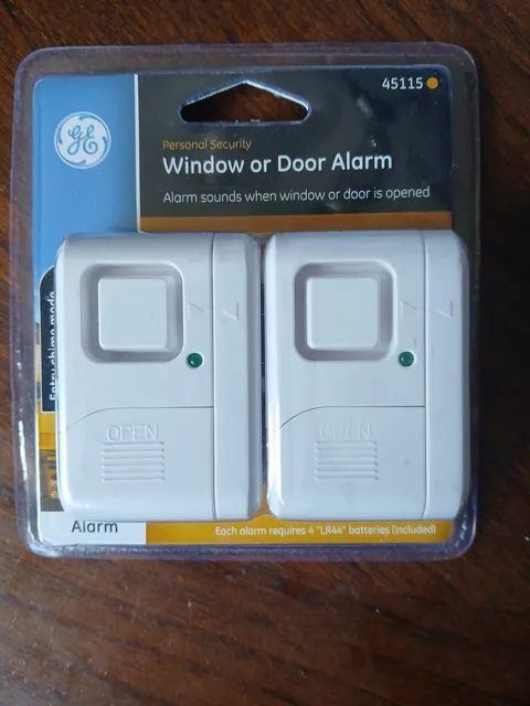 GE 45115 Personal Security Window or Door Alarm - Almond Colored New