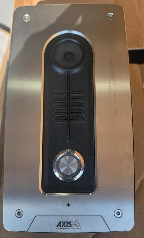 Axis A8004-VE Network Video Door Station with back box