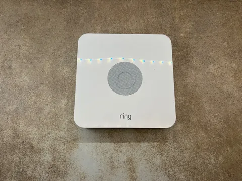 Ring Alarm - 1st Gen - White 4HB1S70EN0 Base Station
