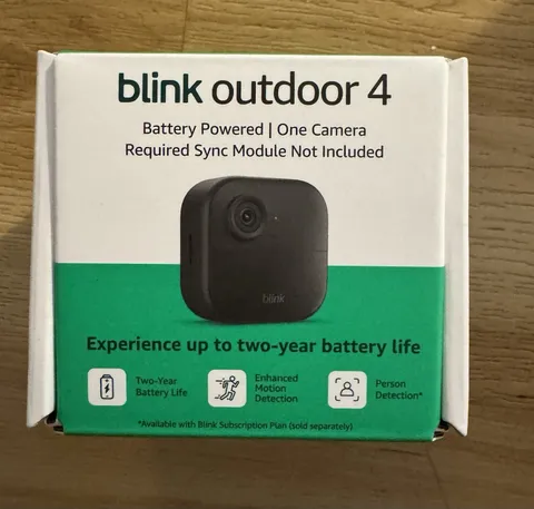 Blink Outdoor 4 – Wireless smart security camera, two-year battery life - NEW
