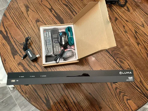 Luma Surveillance 310 Series 4-Channel DVR LUM-310-DVR-4CH w/ Accessories