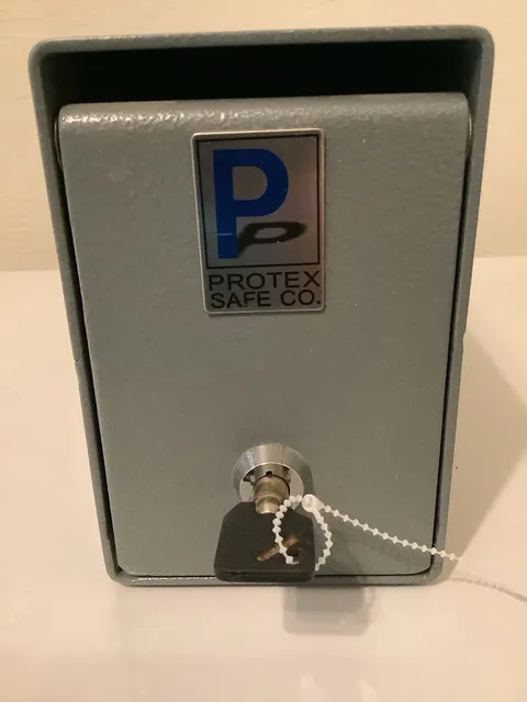 Protex Safe Co Sdb-100 Drop Safe 1 Key Nice Preowned