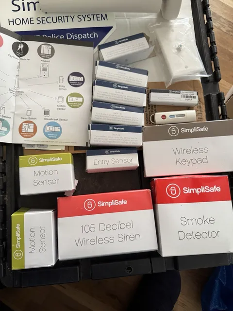 SimpliSafe Wireless  Home Security Alarm basic components bundle