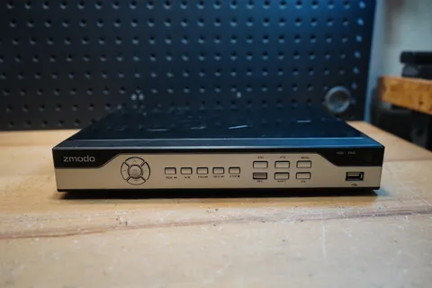 (m) Zmodo ZMD-DX-SL8 8 Channel Sub-HD DVR Security Recorder No HDD - Tested