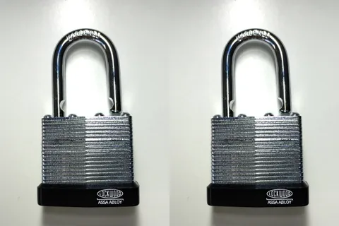 TWO Lockwood 40mm Laminated Steel Padlocks 119/40/122 with Keys #USA