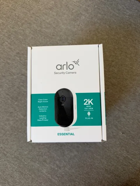 Arlo - Essential Outdoor Security Camera 2K - Wired Plug-In Power