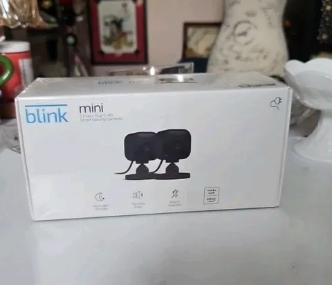 2 Blink Mini Indoor 1080p Wi-Fi Security Camera Amazon Alexa Compatiblity Black