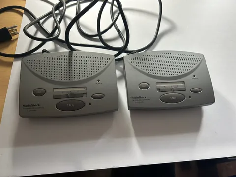LOT OF 2 Radio Shack Wireless FM Intercom Systems w/ 3 Stations Cat No. 43-3105