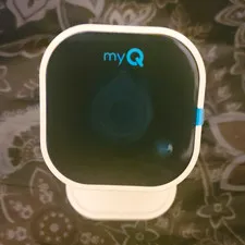 myQ Indoor IP/Network Surveillance Camera 1080p Wi-Fi Wired White w/ Adapter