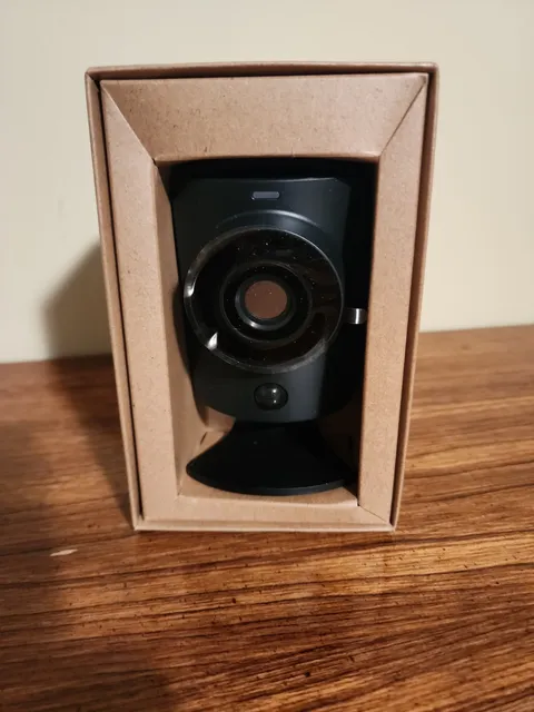 SimpliSafe SimpliCam Indoor Security Camera