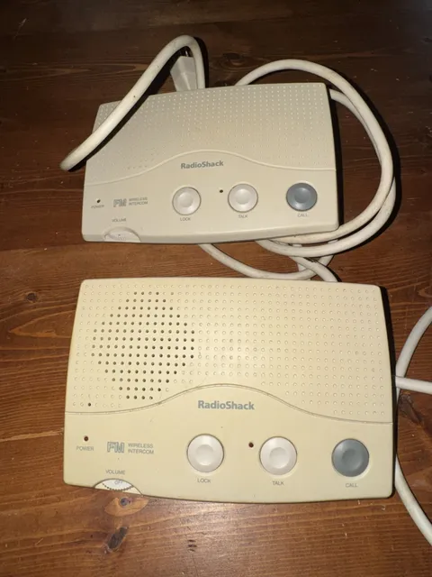 Vintage 2 Radio Shack FM Wireless Intercom 43-493  Set of 2, Untested