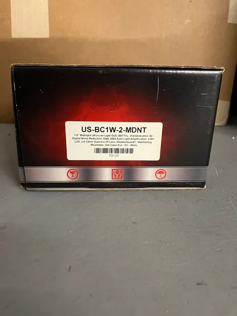 US-BC1W-2MDNT Low Light CCD Camera, 600 TVl Res, 2.8-12mm VF Lens, White