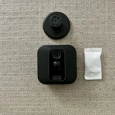 Blink XT2 (2nd Generation) Add On Security Camera BCM00200U Unlocked & Tested