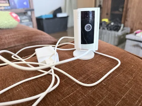 Ring Indoor Cam (2nd Gen)1080p HD Video Wi-Fi Security Camera 5F72E9
