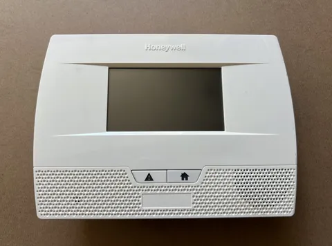 Honeywell Lynx Touch L5200 Touchscreen Alarm Control Panel White LynxTouch2