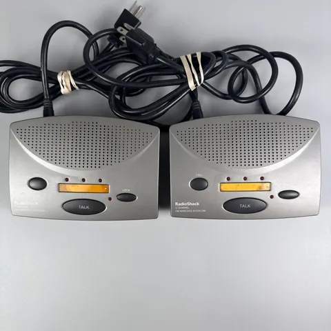 RadioShack Advance 3-Station FM Wireless Intercom System - Gray (43-3105)