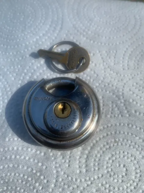 Vintage Chinrose  Stainless Steel Discuss Lock Round